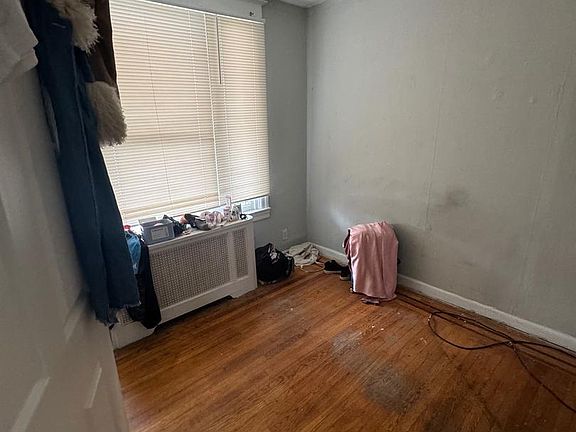 4th image of 4035 Neilson St