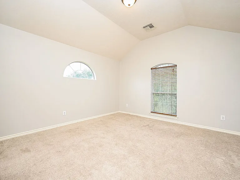 8135 Cove Timbers Ln — Photo 28