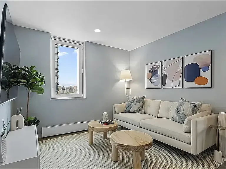 2455 3rd Ave #7D — Photo 5