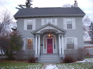 12 Oxford Rd, New Hartford, NY 13413