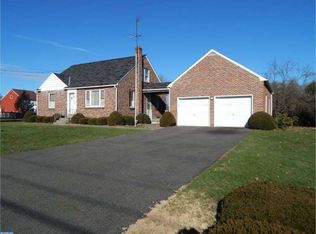 87 Henry Ave, Boyertown, PA 19512