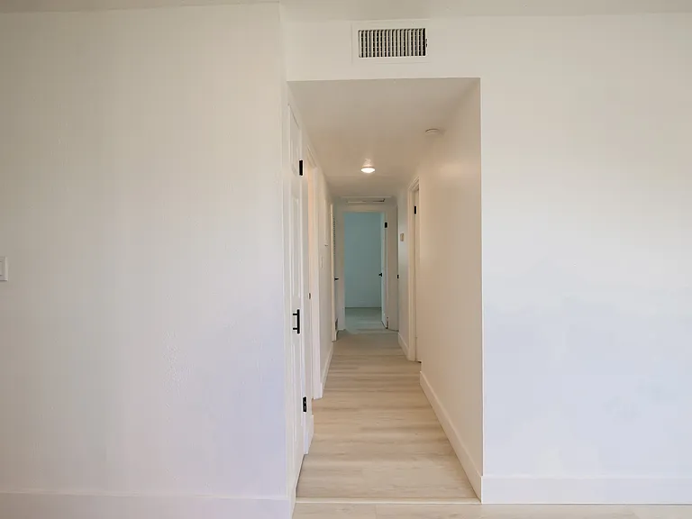 1810 Dixon Blvd — Photo 24