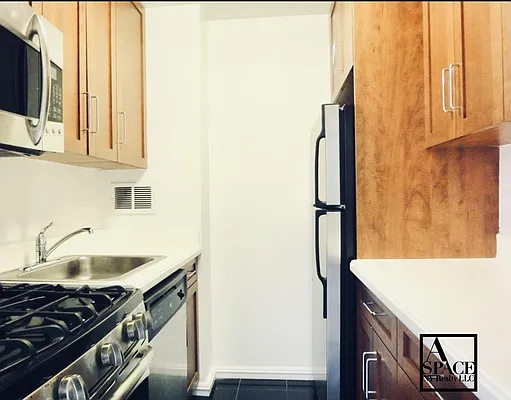 Rented by A Space Realty NY LLC | media 5