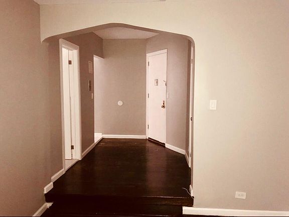 2nd image of 1011 Carroll Pl APT 1B