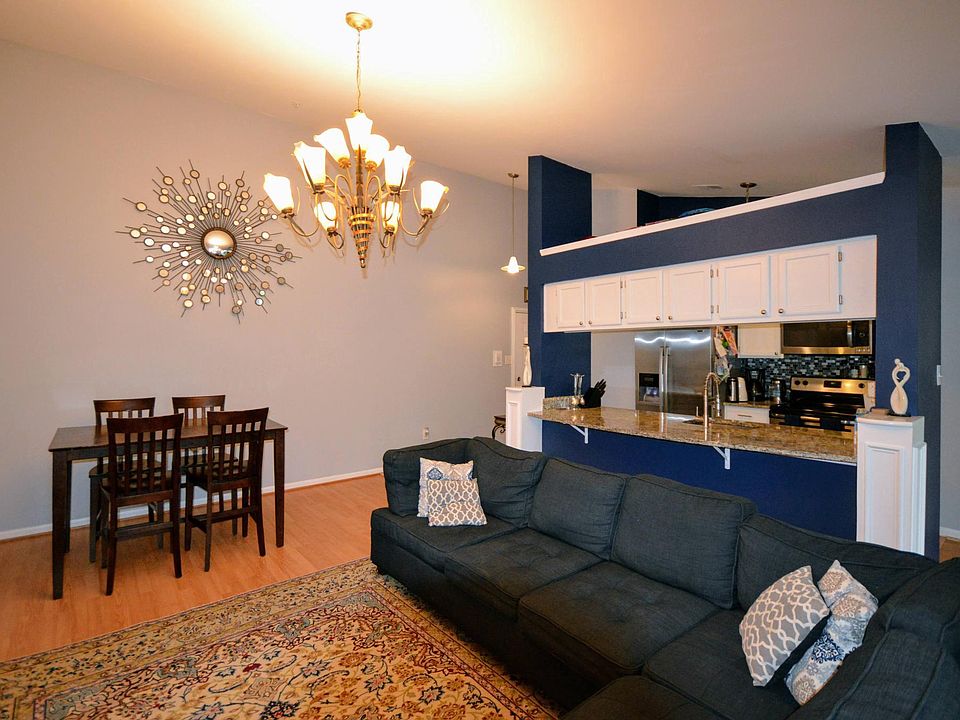 1st image of 13103 Briarcliff Ter APT 1011