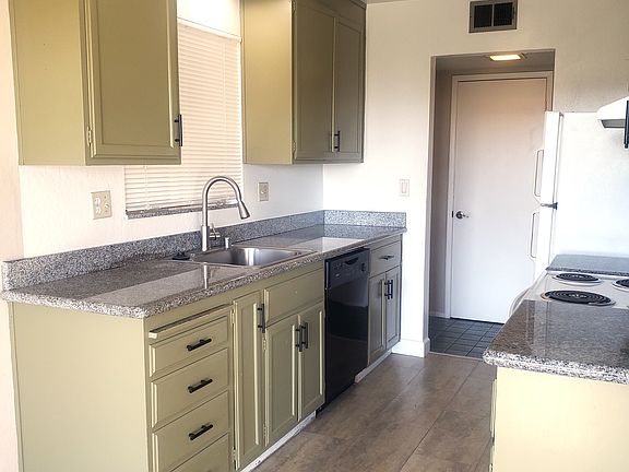 3rd image of 16312 Saratoga St APT B