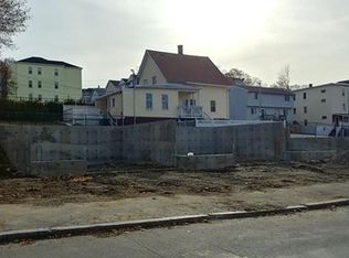 6 Waverly St, Worcester, MA 01604