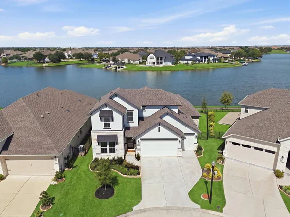 18706 Mystic Maple Ln, Cypress, TX 77433