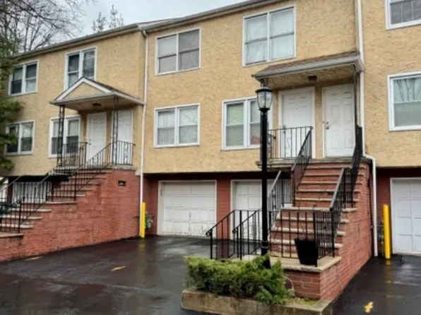 408 Vine St #2A, Elizabeth City, NJ 07202