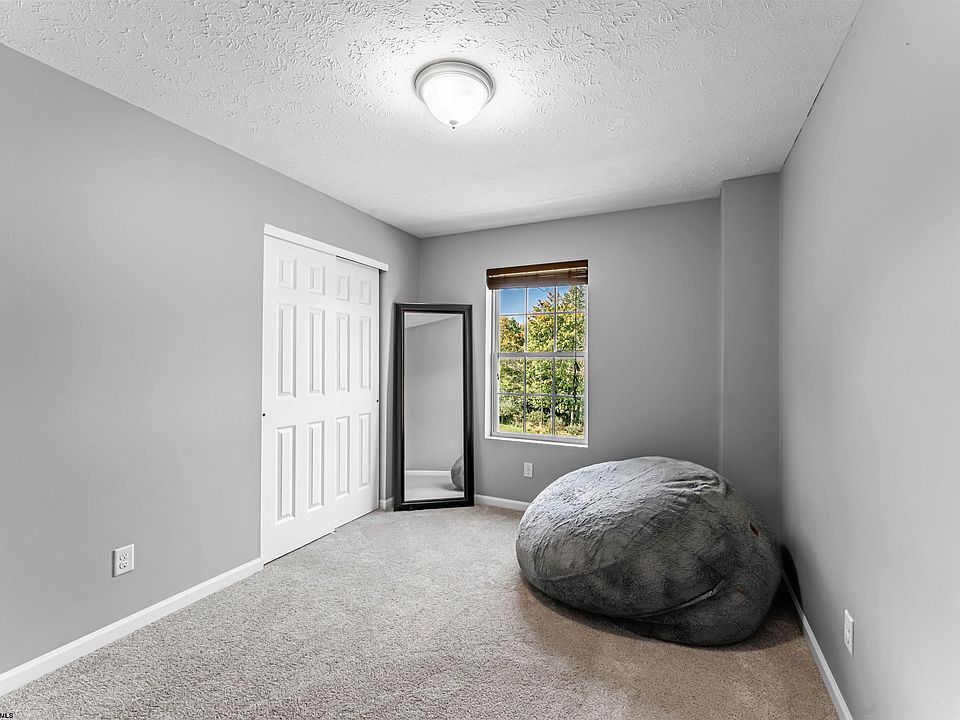 29th image of 195 Furfin Rd