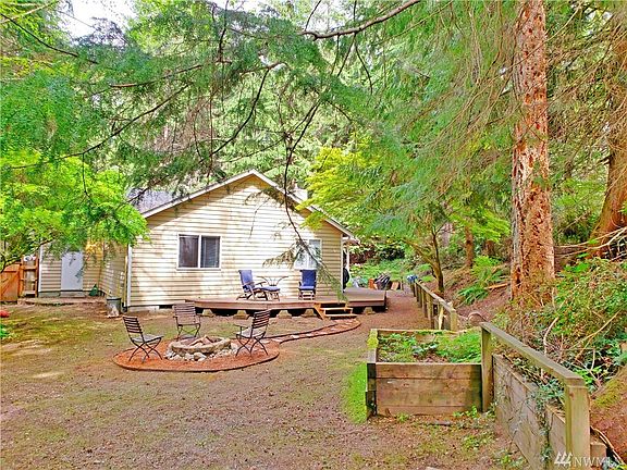 3rd image of 22440 Sunridge Way NE