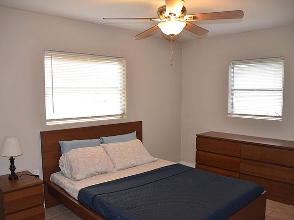 4th image of 4113 Meadowbrook Ave