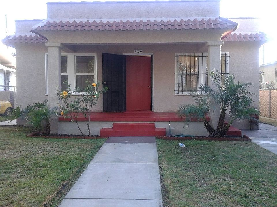 1st image of 1130 W 70th St