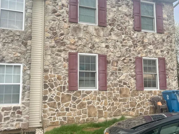 4251 Red Oak Ct, Collegeville, PA 19426