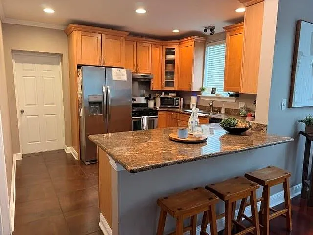 915 Polk St — Photo 3