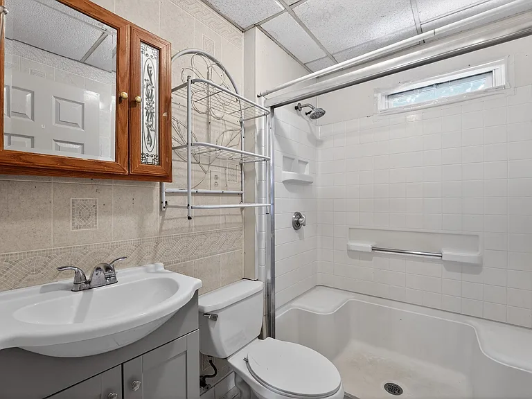29 Park St #2 — Photo 7