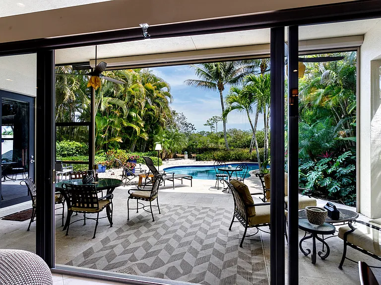 6700 Fox Hollow Dr — Photo 13