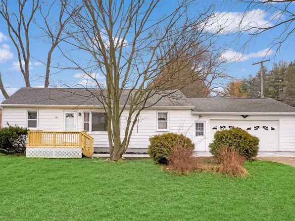 1982 Range Rd, Pt Huron, MI 48060