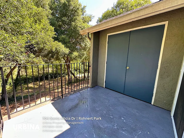 704 Santa Alicia Dr — Photo 19