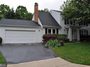 16445 Tomahawk Dr, Gaithersburg, MD 20878