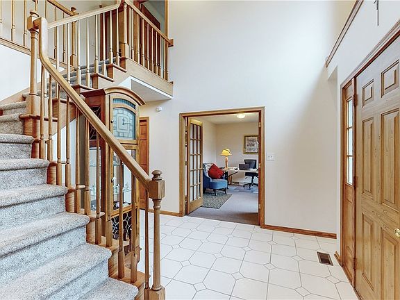 2nd image of 5424 Alsace Ct