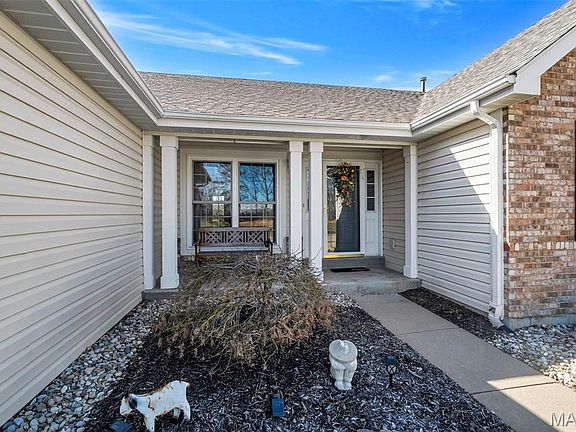 3rd image of 2088 Avalon Ridge Cir