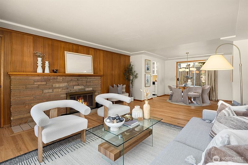 5th image of 7428 229th Street SW