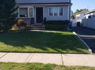 1322 Emma Pl, Linden, NJ 07036