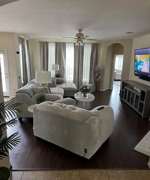 2719 Lake Villa Dr — Photo 8