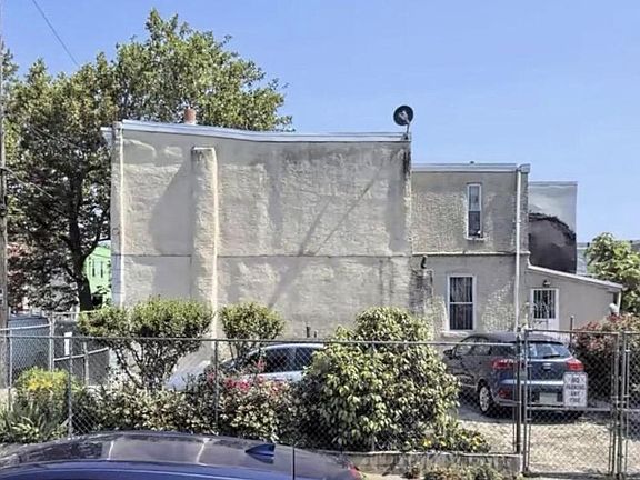 2nd image of 3005 N Lawrence St