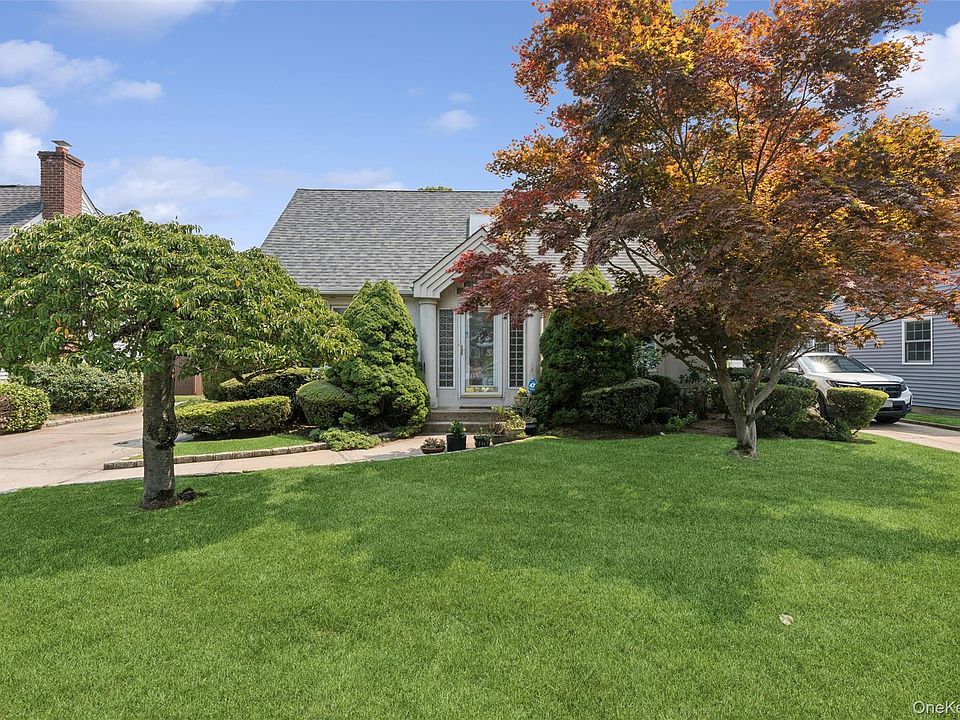 1st image of 22 Briarcliff Drive
