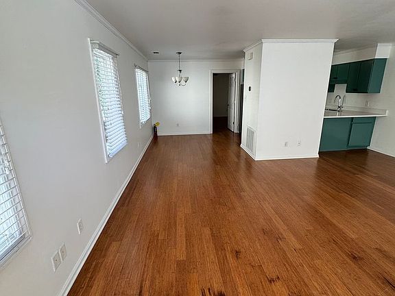 2nd image of 408-419 E Gaston St #1B-1BA-800SQFT