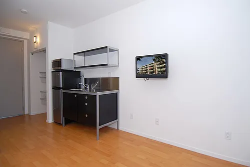 Floor plan 204