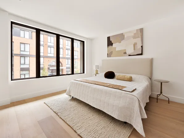 1025 Pacific Street image 6 of 8