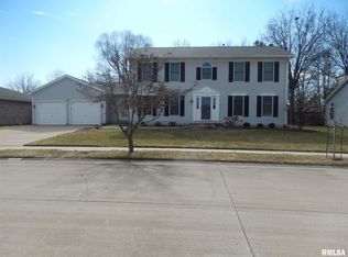 2512 Argonne Ave, Springfield, IL 62704