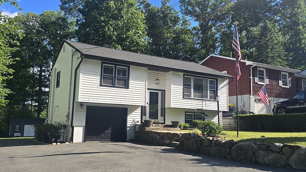 103 Cayuga Ave - Property Image