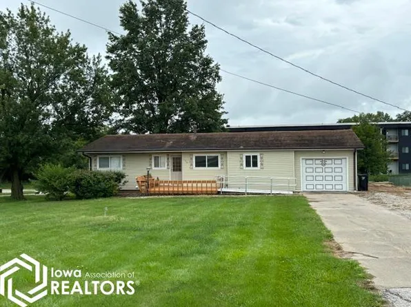 122 E Rochester Rd, Ottumwa, IA 52501