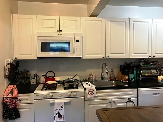 Rented by Prime Realty | media 30