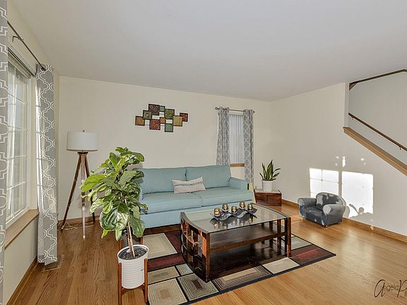 4th image of 2185 N Cheswick Ct
