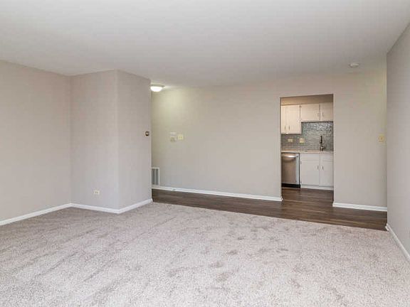 4th image of 609 W Central Road # C1 Mt
