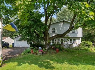 6344 County Line Rd, Ontario, NY 14519