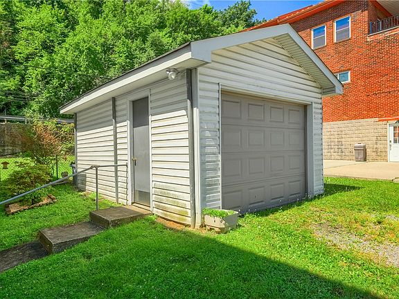 5th image of 1550 Glenn Way