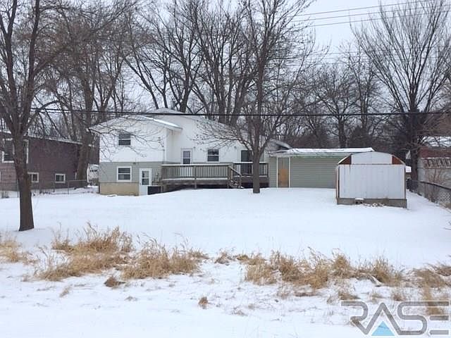2nd image of 909 E Pam Rd
