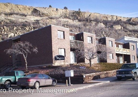 2nd image of 1929 Burnstead Dr APT 13