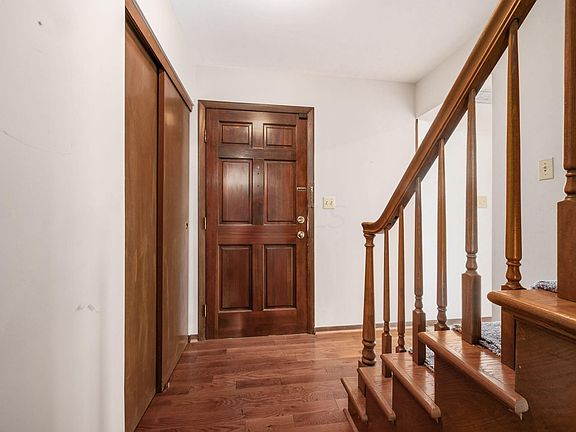 3rd image of 4766 Wynwood Ct