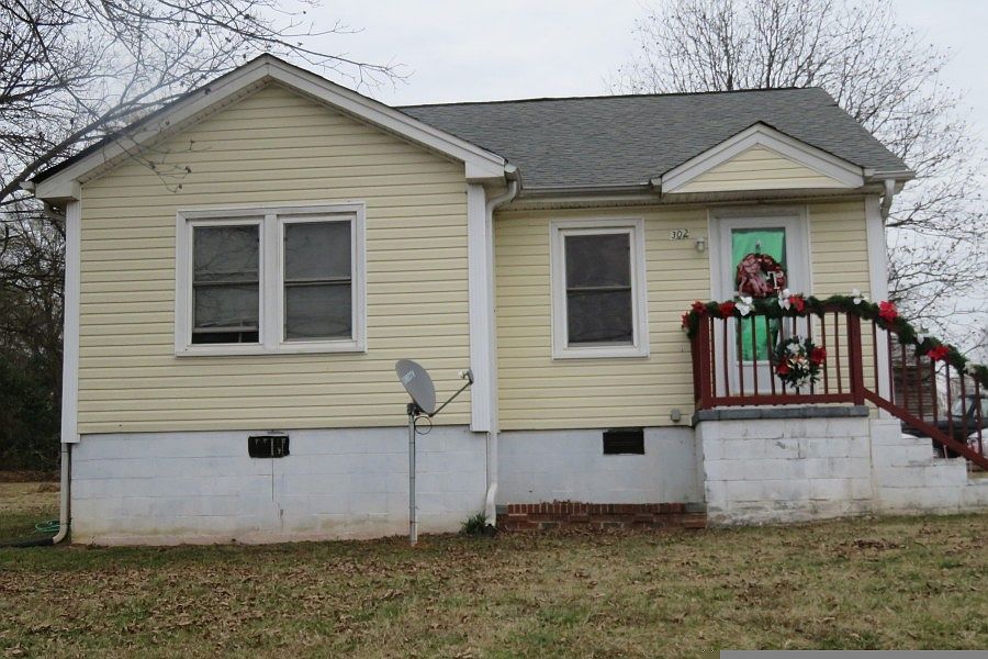 1st image of 302 Sacco St
