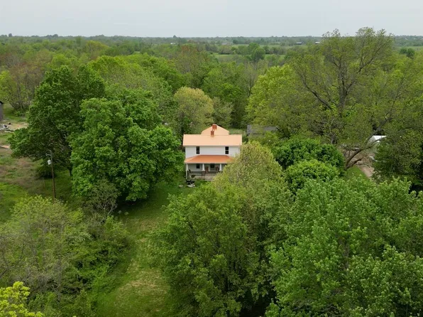 517 Wilson Ln, Paint Lick, KY 40461