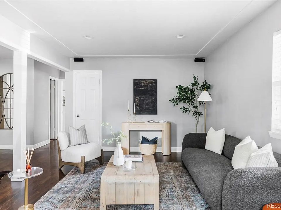 Main Floor living room