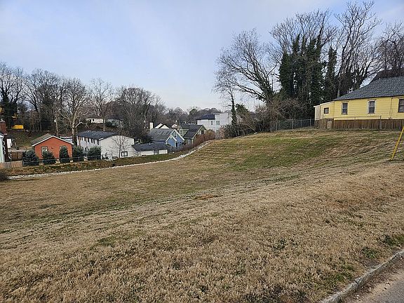 3rd image of 384 Vine St NW