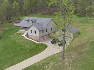 92 Arrowhead Dr, Moundsville, WV 26041
